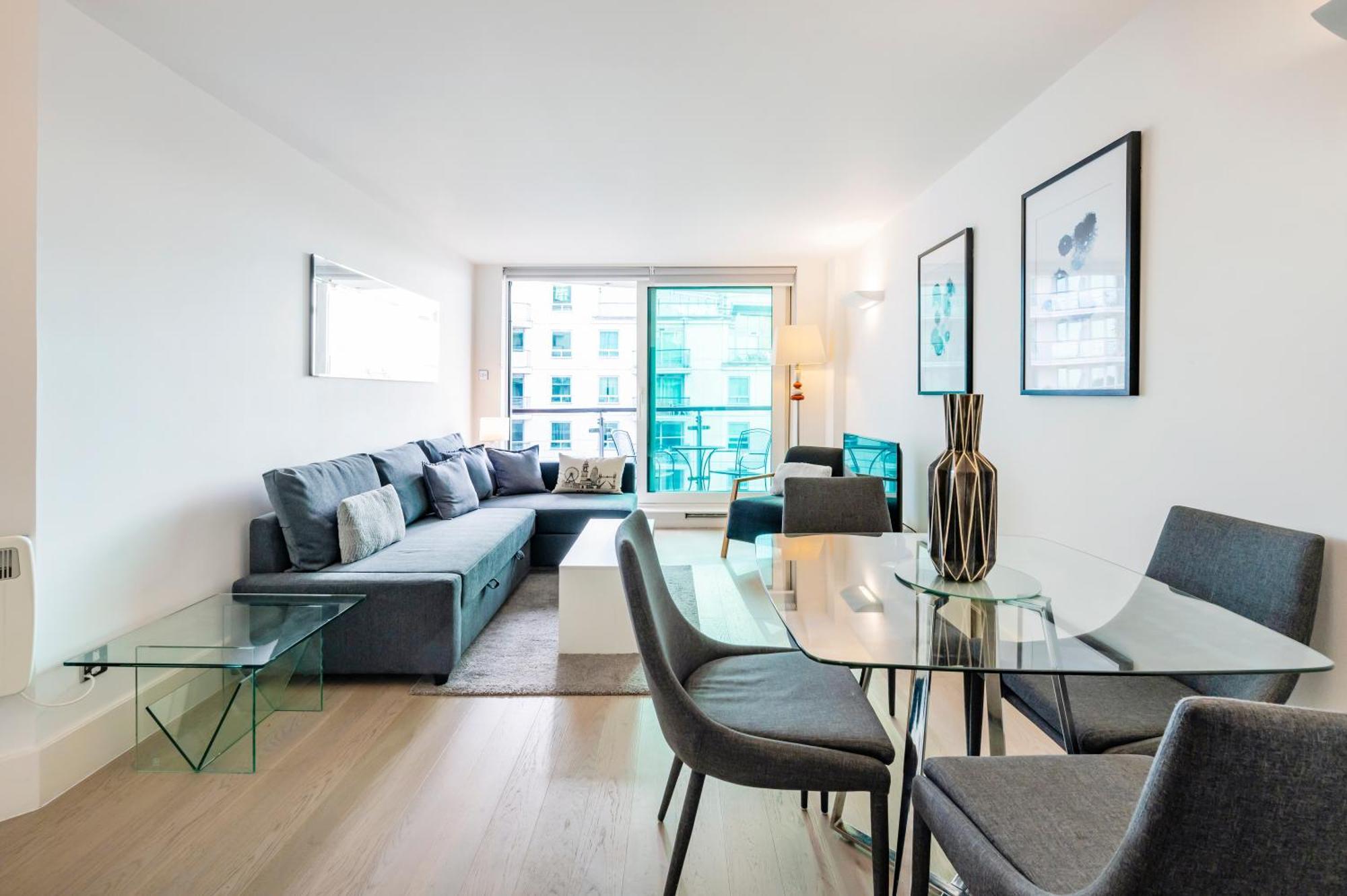 Riverside 2-Bedroom Apartments Лондон Екстер'єр фото